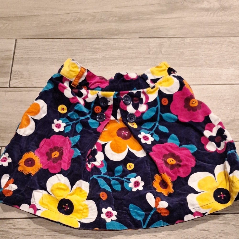 🥠Gymboree Floral Skort with Button Accents🍍